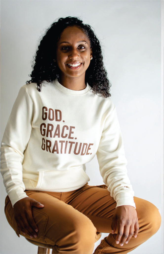 GOD.GRACE.GRATITUDE pocket sweater (Vanilla)