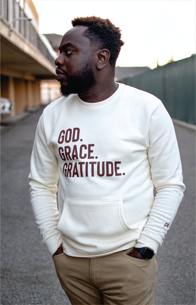 GOD.GRACE.GRATITUDE pocket sweater (Vanilla)